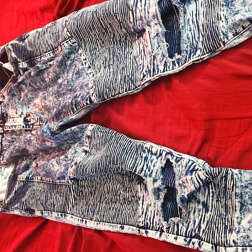 Skinny jeans